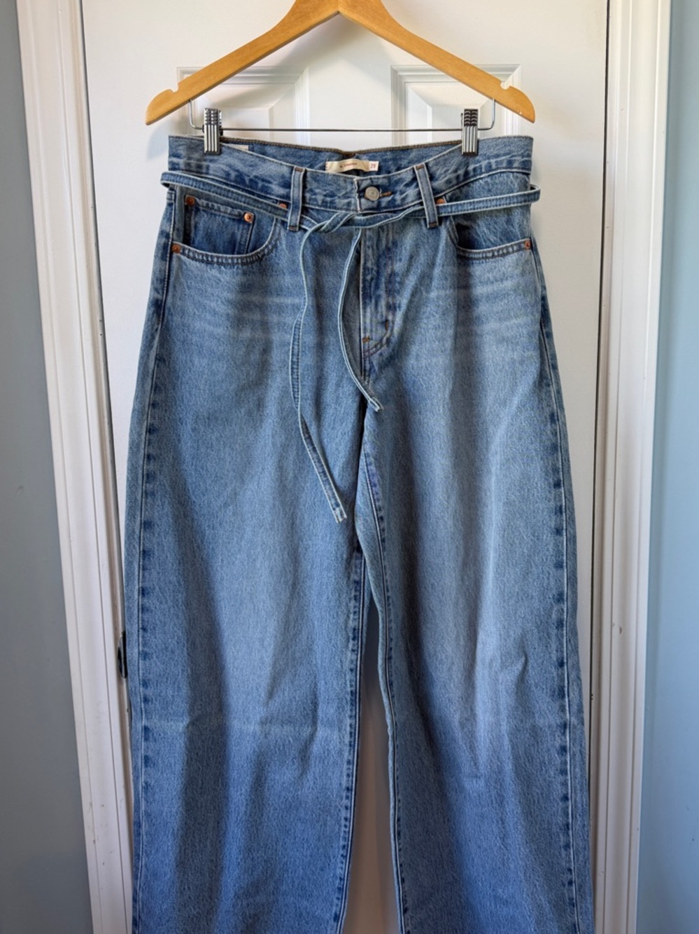 Levi's Women's XL Straight Wide Leg Jeans Size 29 - Picture 2 of 13